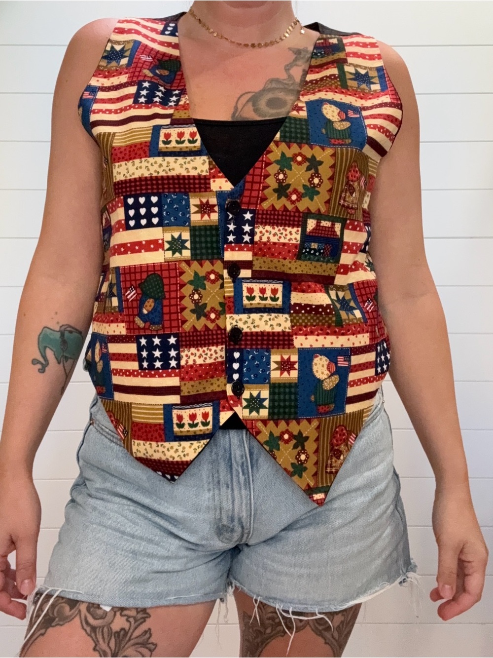 Vintage Sostanza Patchwork Button-Front Women's Vest in Red, Blue, Green